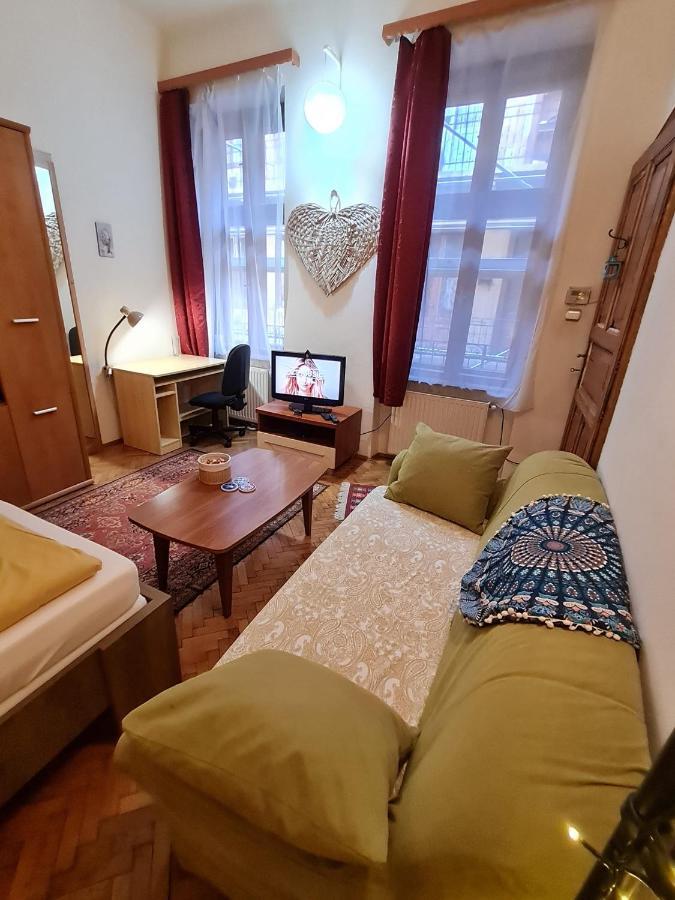 Weiner Downtown Homestay szállás